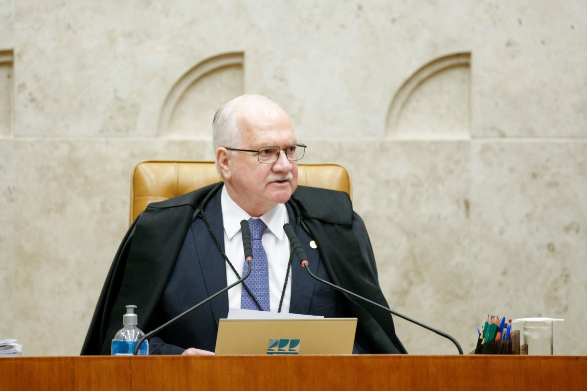 Fachin marca para dia 15 análise de pedido de investigação sobre Moraes