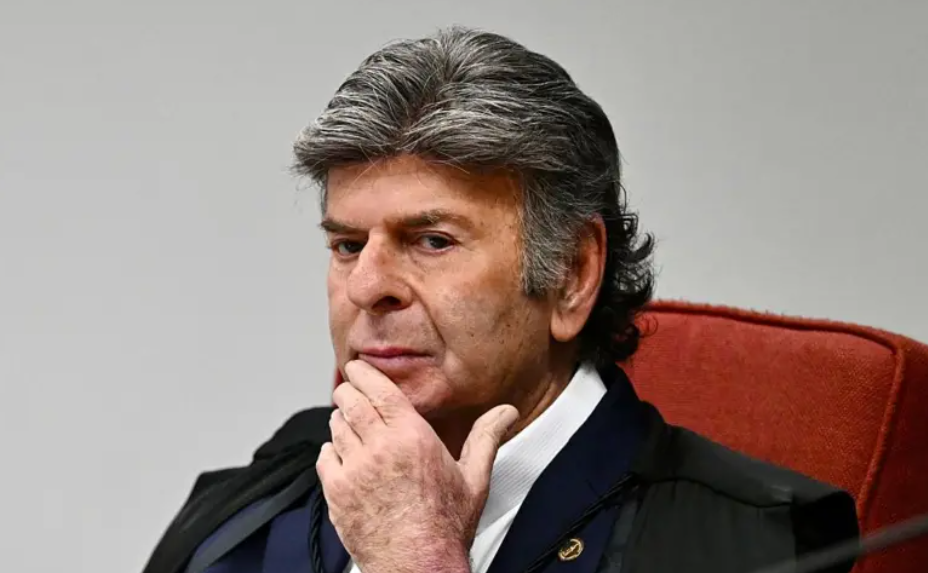CRISE NO STF: Filho de Fux esteve em almoço com Vorcaro em Nova York em 2024, apontam mensagens em poder da PF