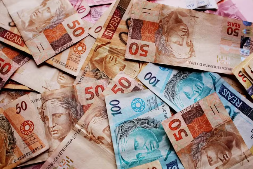 ARRECADAÇÃO: Governo federal projeta receita total de R$ 3,24 trilhões em 2026; número recorde equivale a 23,7% do PIB