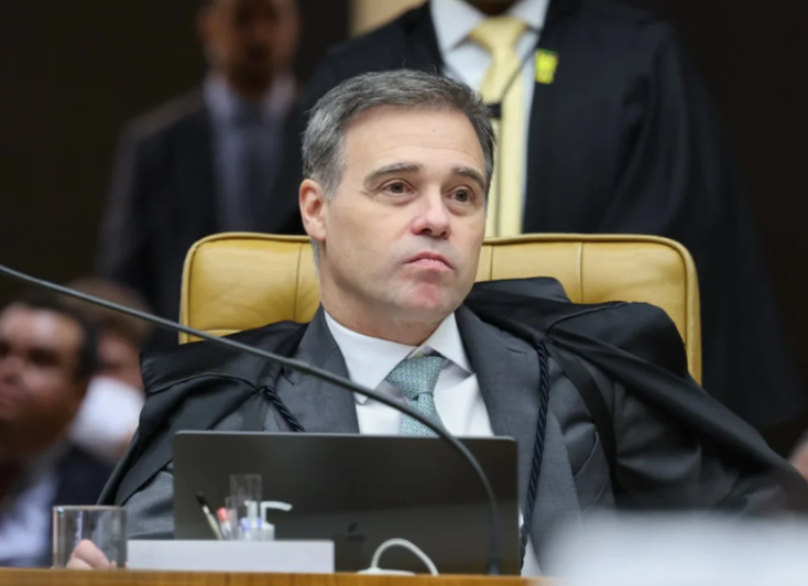 Mendonça diz à PF que não conseguiu acessar celular de Vorcaro e pede suporte técnico