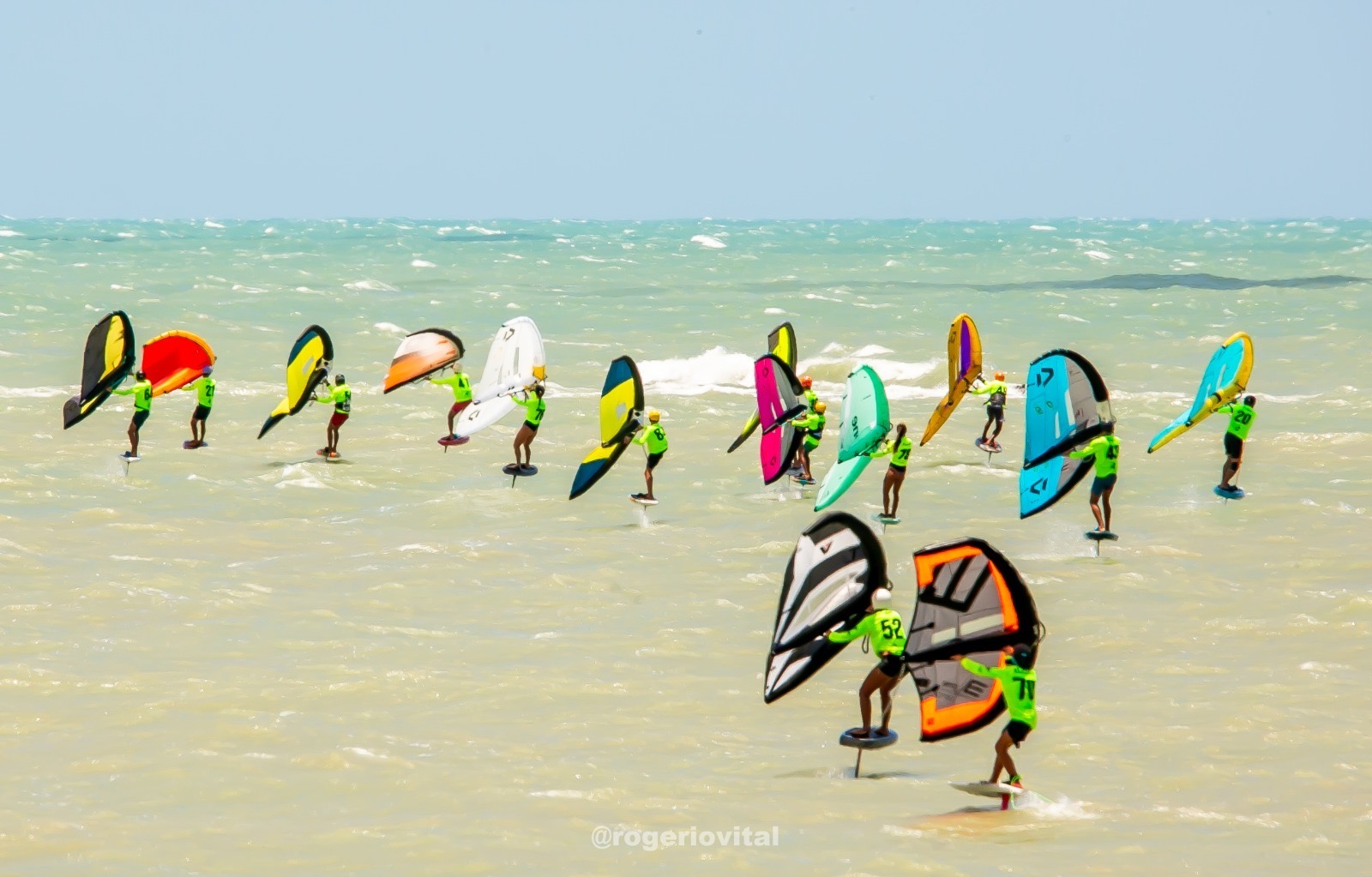 Campeonato Brasileiro de Wingfoil acontece este mês na esquina do litoral do RN