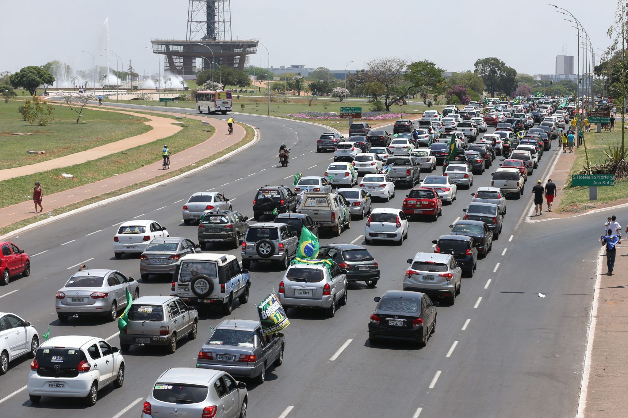 Carreatas eleitorais devem ser comunicadas com 24 horas de antecedência; veja as regras