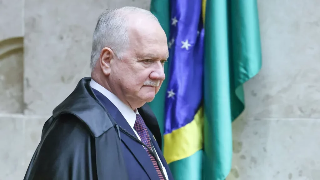 Após pedido de vista no caso Moraes, Fachin deve adiar análise de investigação contra Mendonça