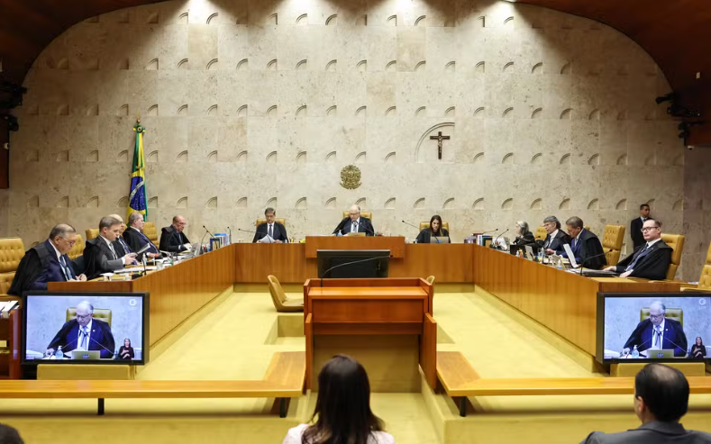 Sessão no STF retornará às 15h e ministros vão decidir se juntam ações contra Moraes e Mendonça e se redistribuem as relatorias