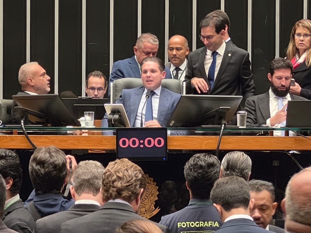 MEI: Câmara aprova perdão de dívidas e aumento do teto para R$ 140 mil por 461 votos a 4
