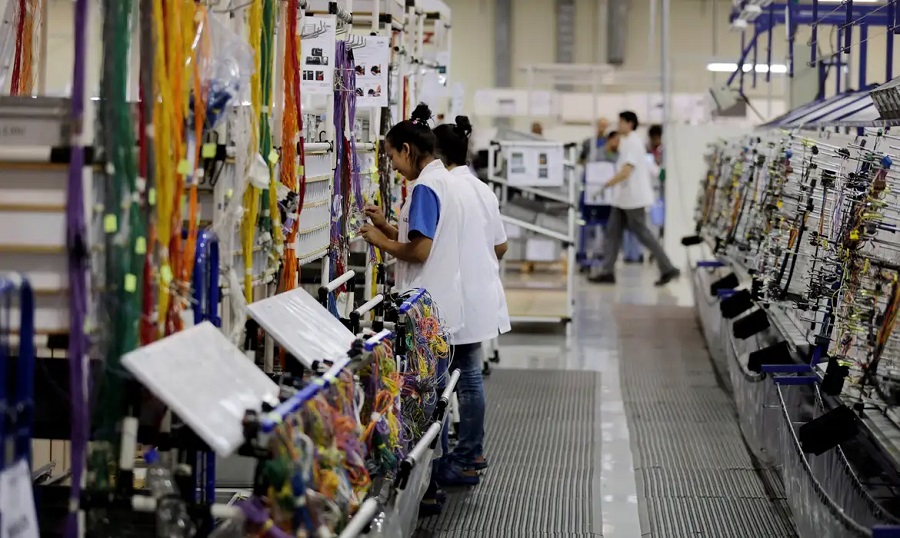 Faturamento da indústria cai 3,5% em agosto, aponta CNI