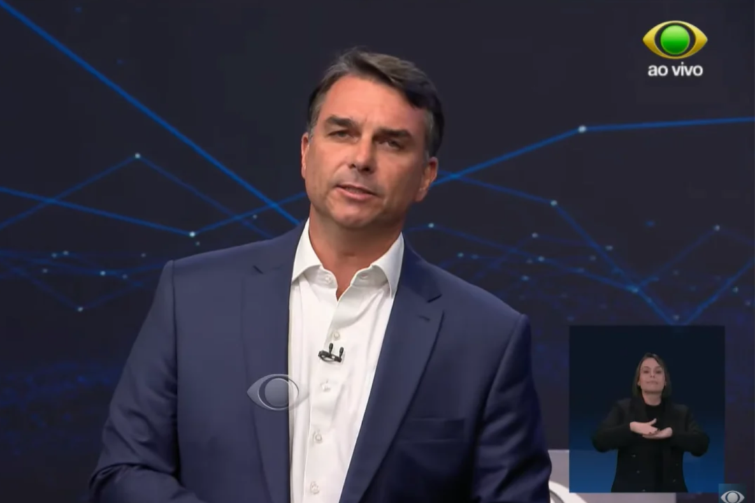 [VÍDEO] DEBATE NA BAND: Flávio fala em cortar gastos com Janja e Lula o chama de “malandro carioca”