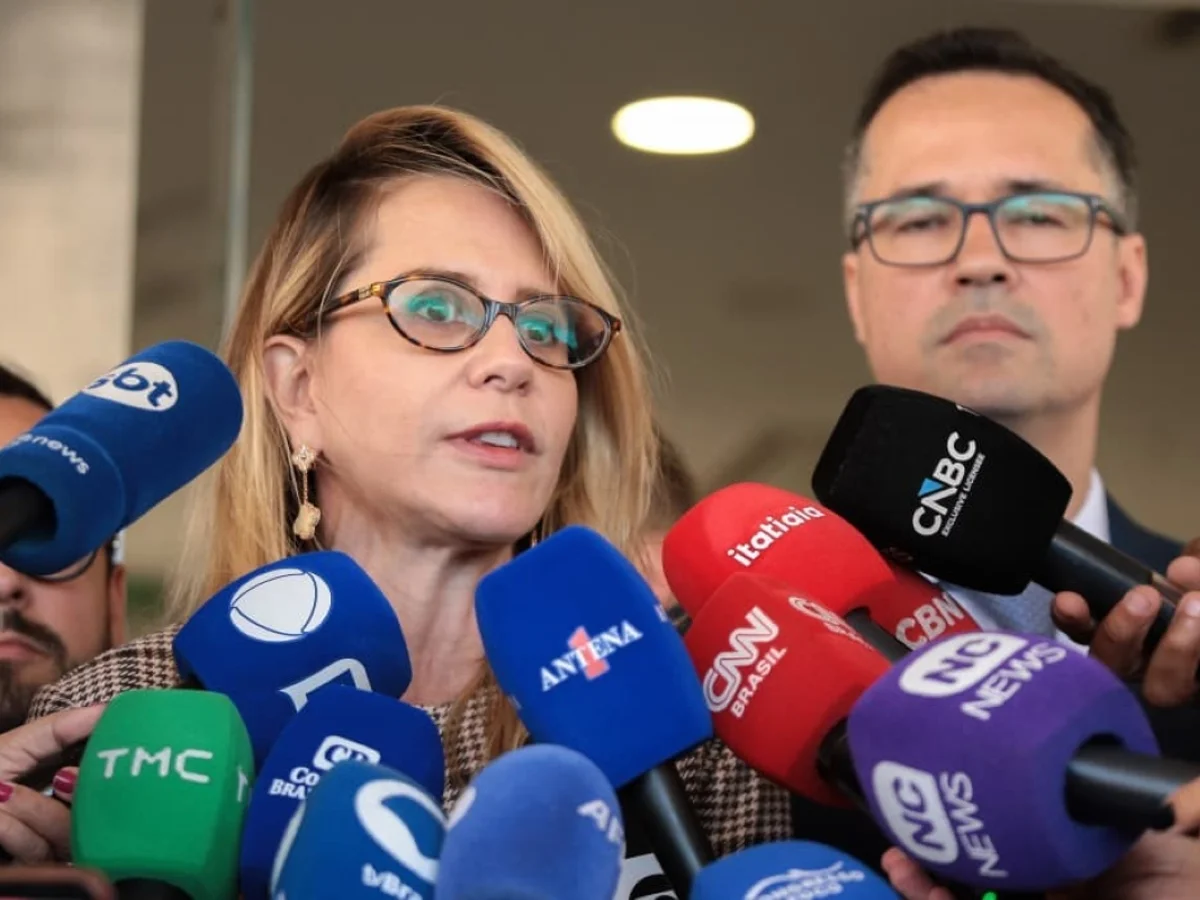 [VÍDEO] ABERTURA DE SIGILOS: Campanha de Flávio diz que desafio foi aceito e que entregará documentação após verificar se Lula cumpriu o que prometeu