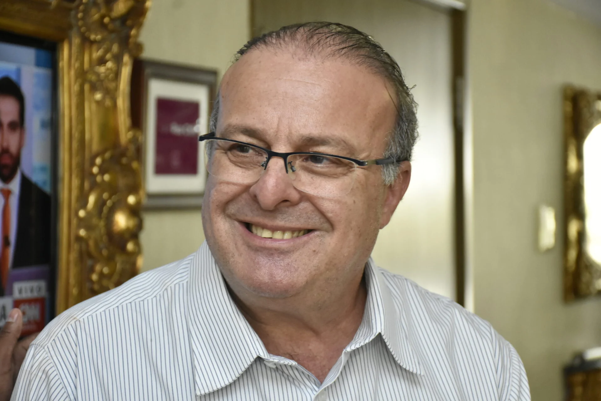 [VÍDEO] No Dia do Servidor, Paulinho Freire garante pagamento e reafirma compromisso com salários em dia até o fim da gestão