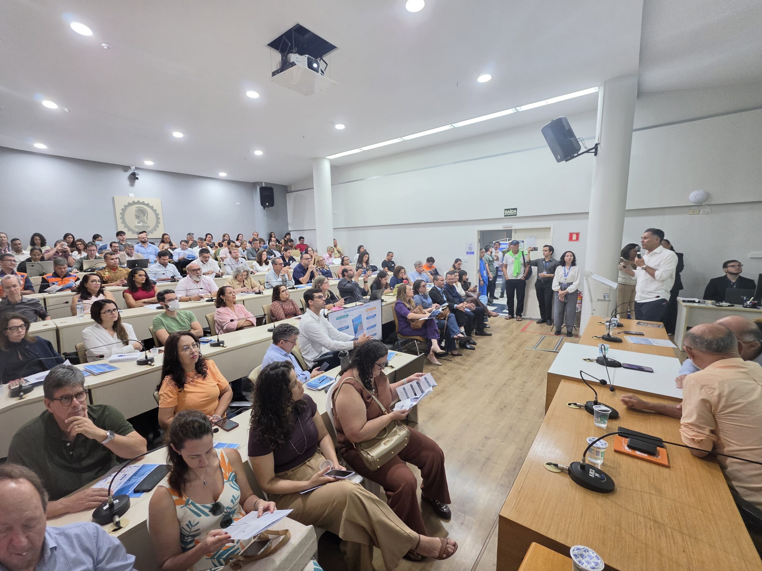 Prefeitura apresenta ações de monitoramento e adaptação climática em workshop em Natal