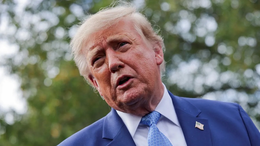 Trump diz que resultado de Flávio Bolsonaro no 1º turno foi “uma grande vitória”