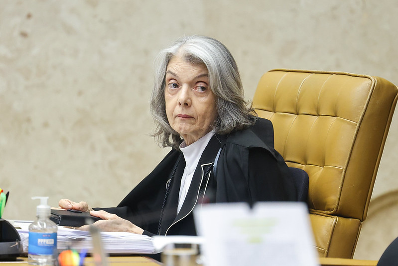 Cármen Lúcia nega pedido para ampliar transporte gratuito no 2º turno