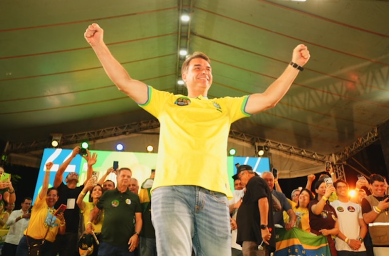 2° turno: Diminuição na abstenção deve favorecer Flávio